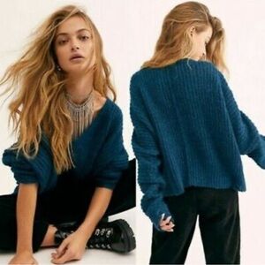 💙Free People💙 Moonbeam V Neck Alpaca Sweater